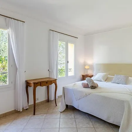 Le Manon, Vue Imprenable Sur La Baie Du Lavandou Appartement