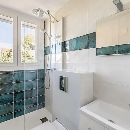 公寓 Le Manon, Vue Imprenable Sur La Baie Du Lavandou