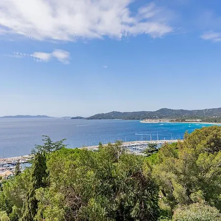 Apartment Le Manon, Vue Imprenable Sur La Baie Du Lavandou *