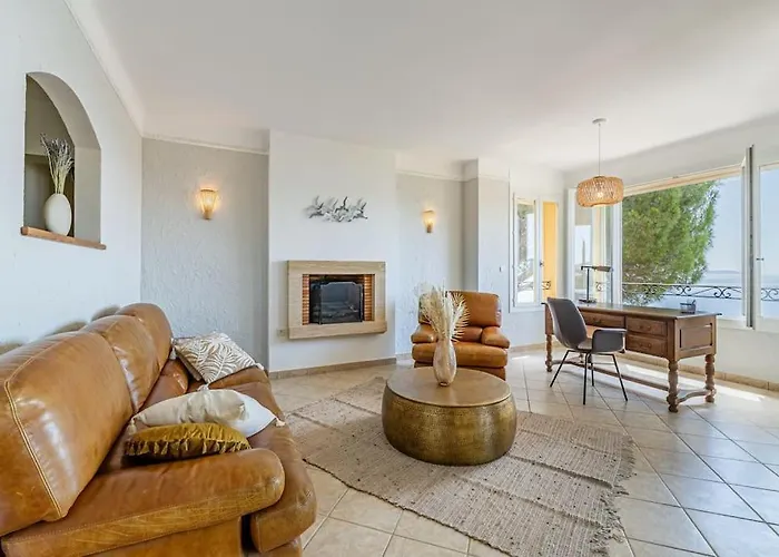 Le Manon, Vue Imprenable Sur La Baie Du Lavandou Le Lavandou