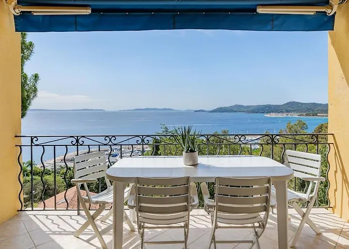 Le Manon, Vue Imprenable Sur La Baie Du Lavandou شقة لو لا فاندو